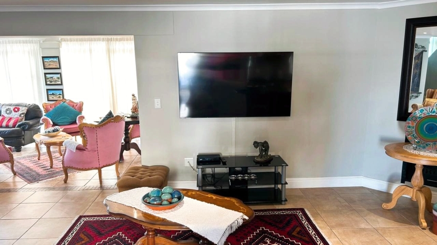 3 Bedroom Property for Sale in Kingswood Golf Estate Western Cape